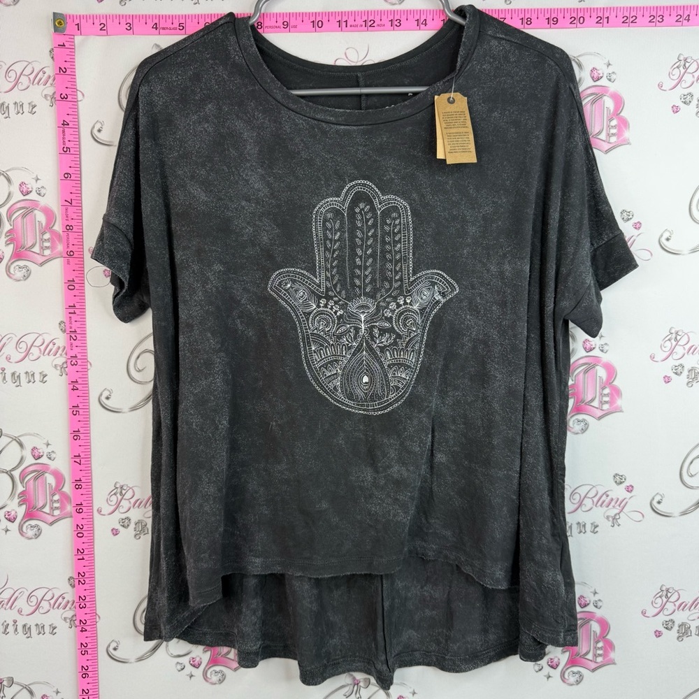 American Eagle Outfitters tee Washed Black Short Sleeve Top  Hamsa Embroidery